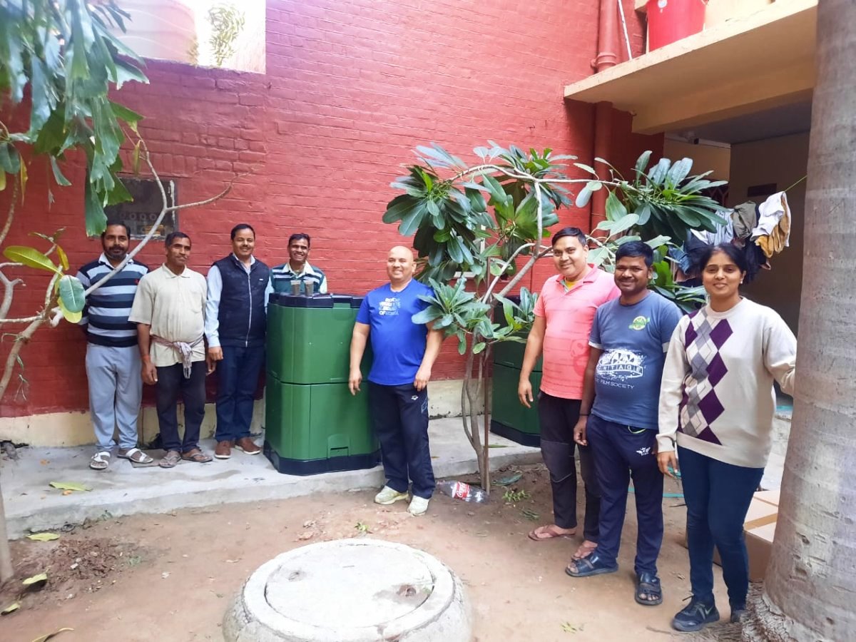 Composting in Hostal, Kirori Mal College